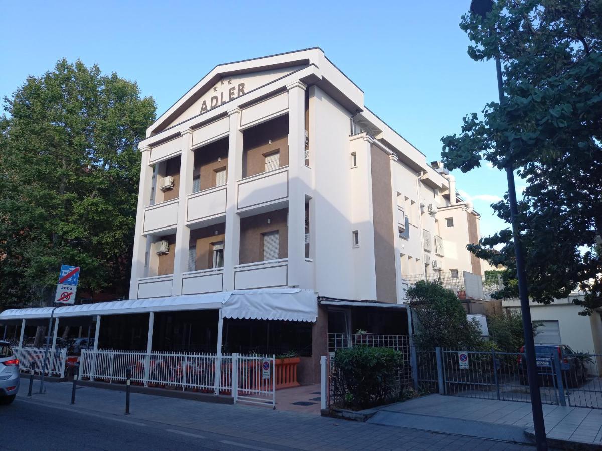 Hotel Adler Rimini Zewnętrze zdjęcie