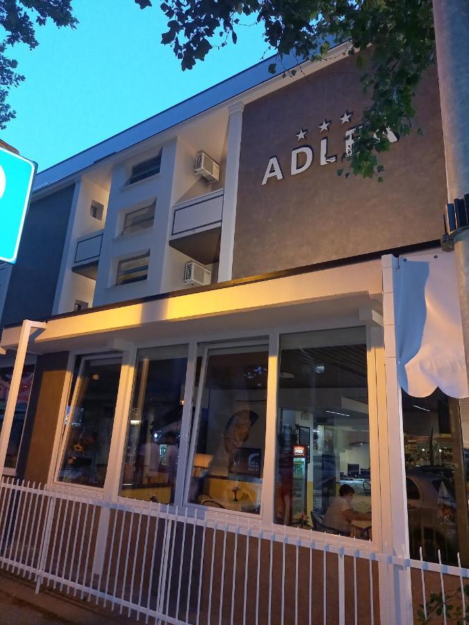 Hotel Adler Rimini Zewnętrze zdjęcie